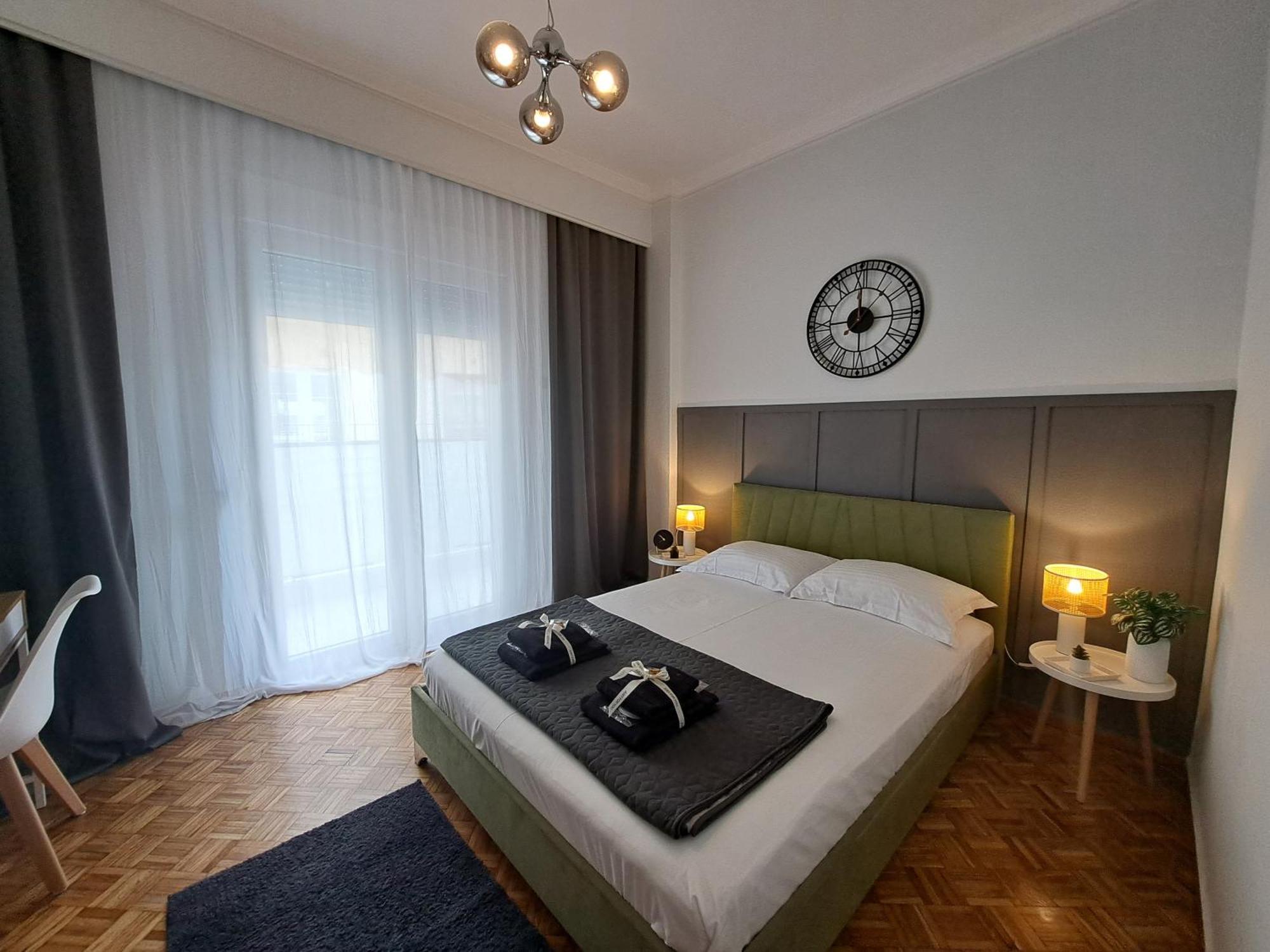 Stylish City Center Apartment Serres Exterior photo